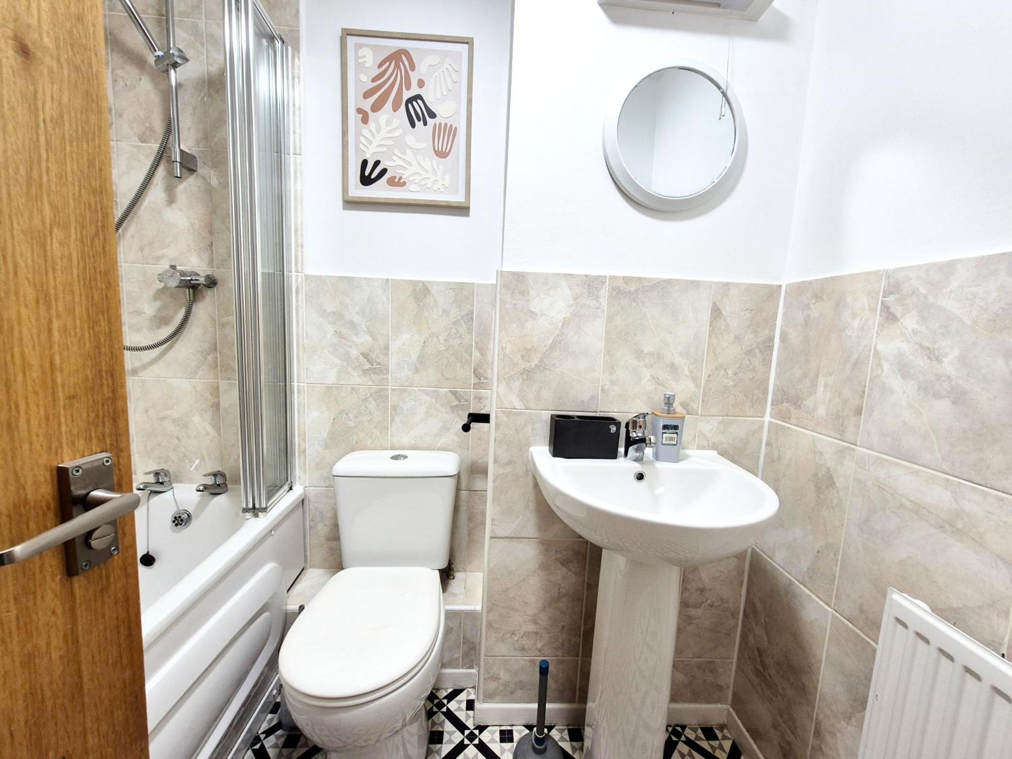 Sherbourne House - Modern 2 Bed Close To Parkway Station And Uwe Casa de férias Bristol