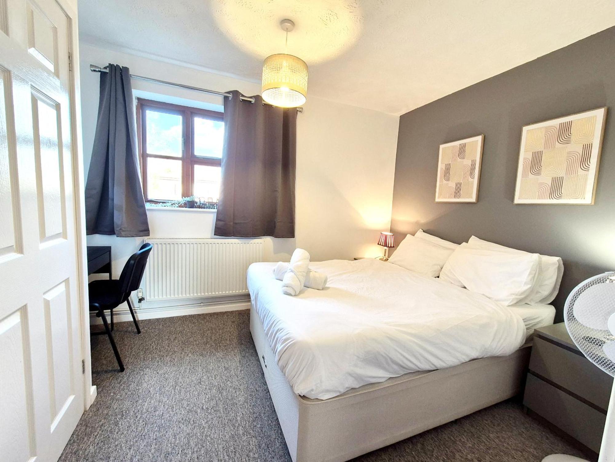 Casa de férias Sherbourne House - Modern 2 Bed Close To Parkway Station And Uwe Bristol
