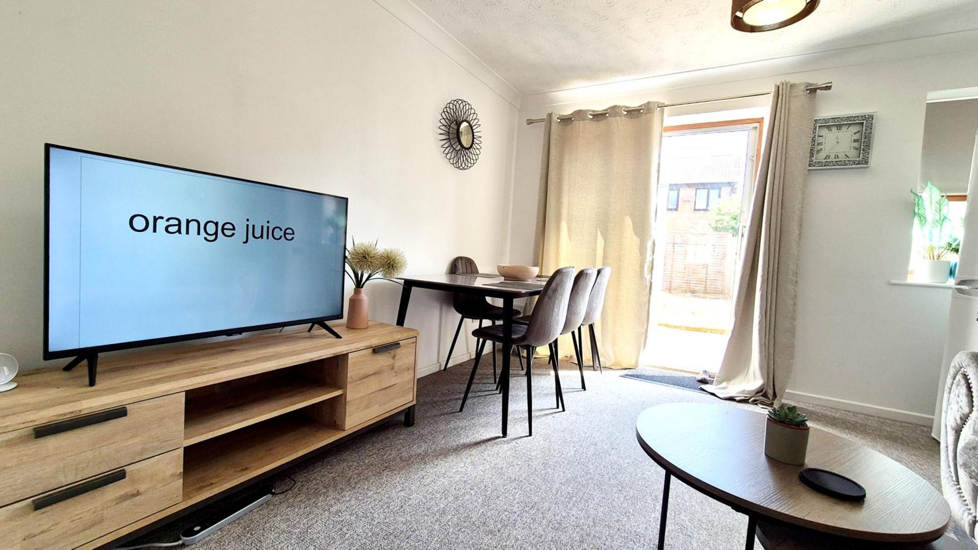 Sherbourne House - Modern 2 Bed Close To Parkway Station And Uwe